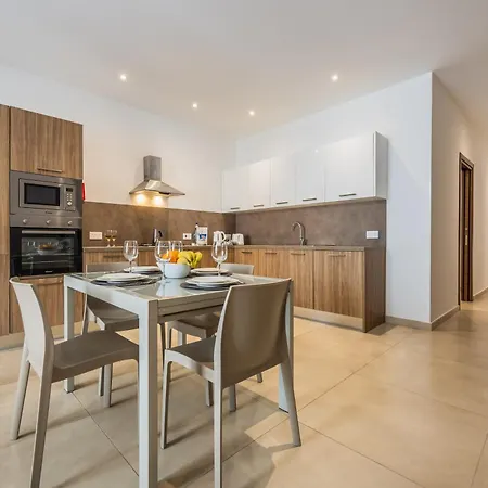 Apartment Fl 2 Thelodge-charming Retreat By Homely