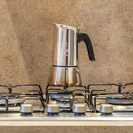 Fl 2 Thelodge-charming Retreat By Homely Apartment