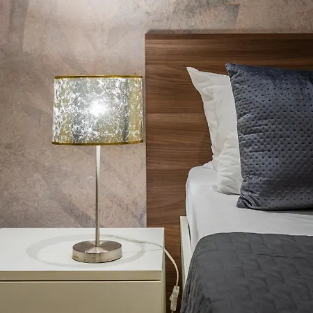 Fl 2 Thelodge-charming Retreat By Homely