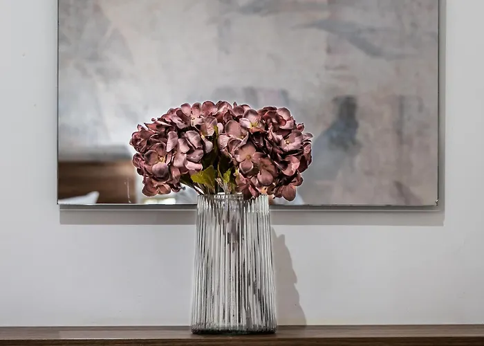 Fl 2 Thelodge-charming Retreat By Homely * 梅利哈